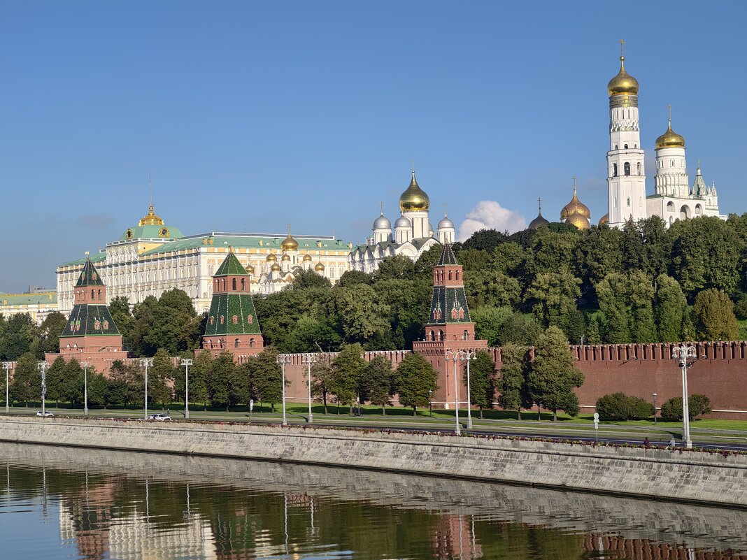 Кремль - <<< Наташа >>>