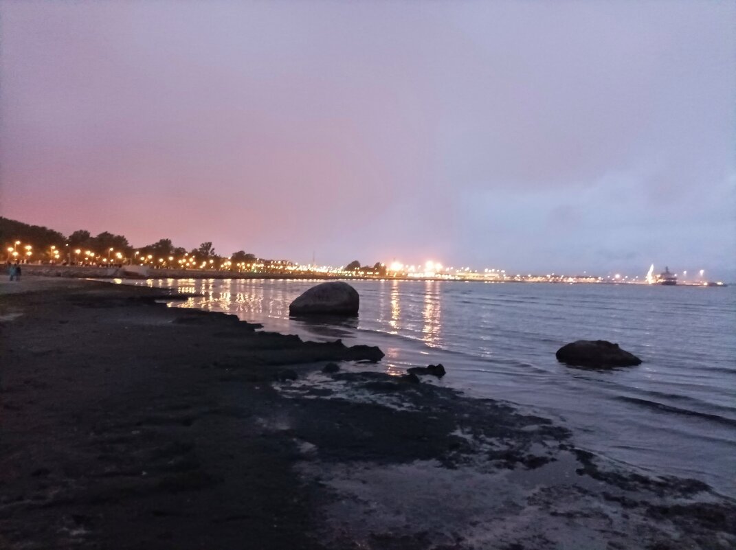 Вечерняя набережная - Veera V