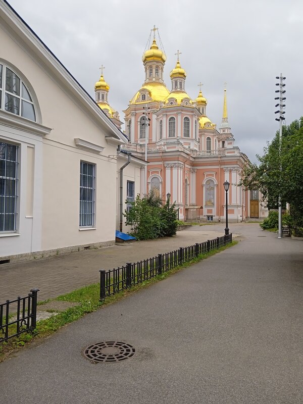 Вид на Крестовоздвиженский Собор в Питере. - Светлана Калмыкова Калмыкова