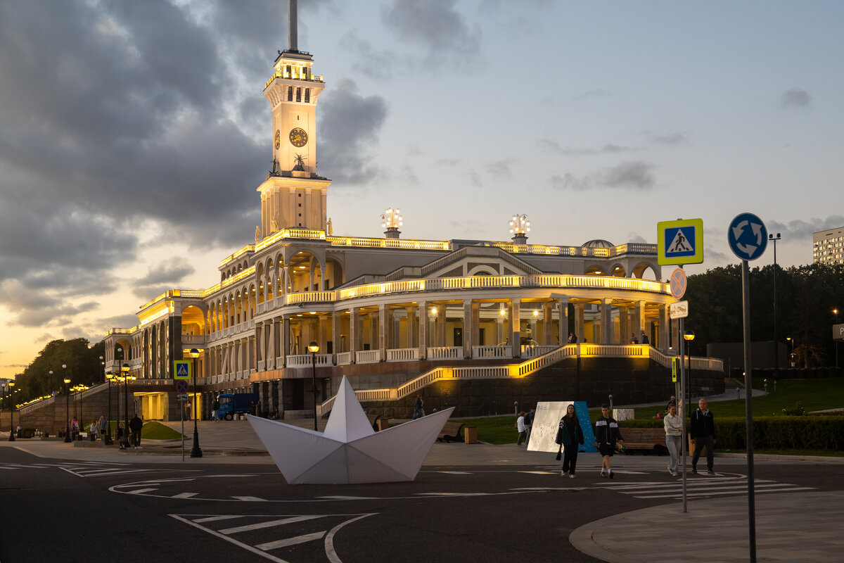 Северный речной вокзал - k-e-r-g-u-d-u DM