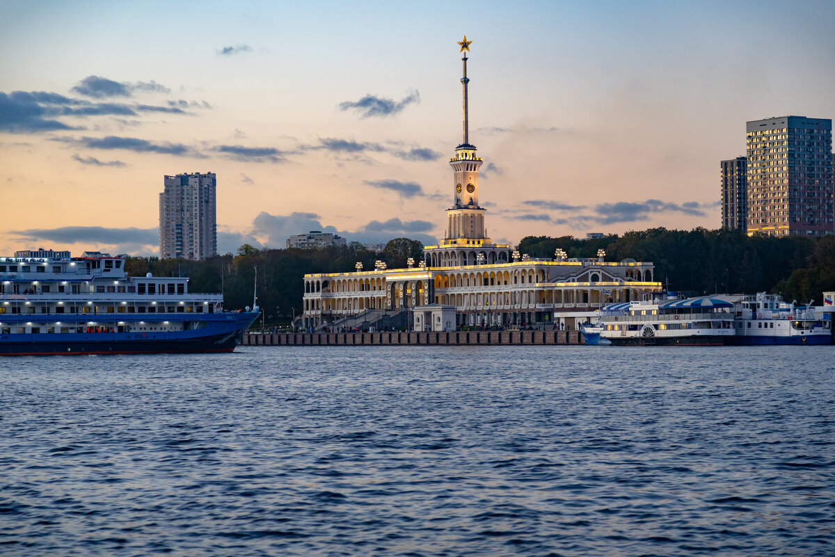 Северный речной вокзал - k-e-r-g-u-d-u DM