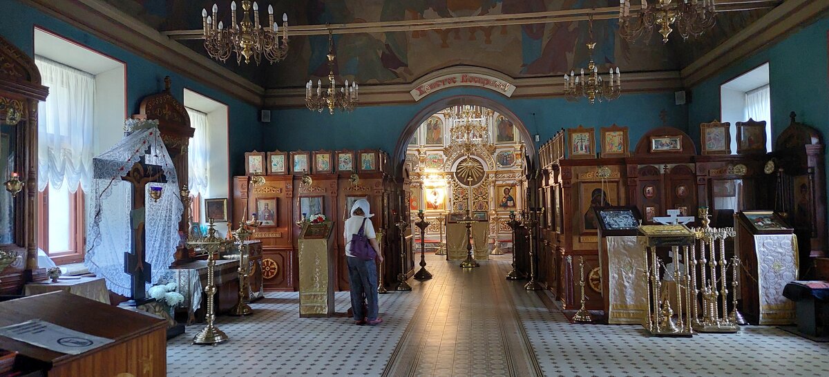 В храме Живоначальной Троицы в Остафьеве. - ИРЭН@ . В храме Живоначальной Троицы в Остафьеве. - ИРЭН@ .