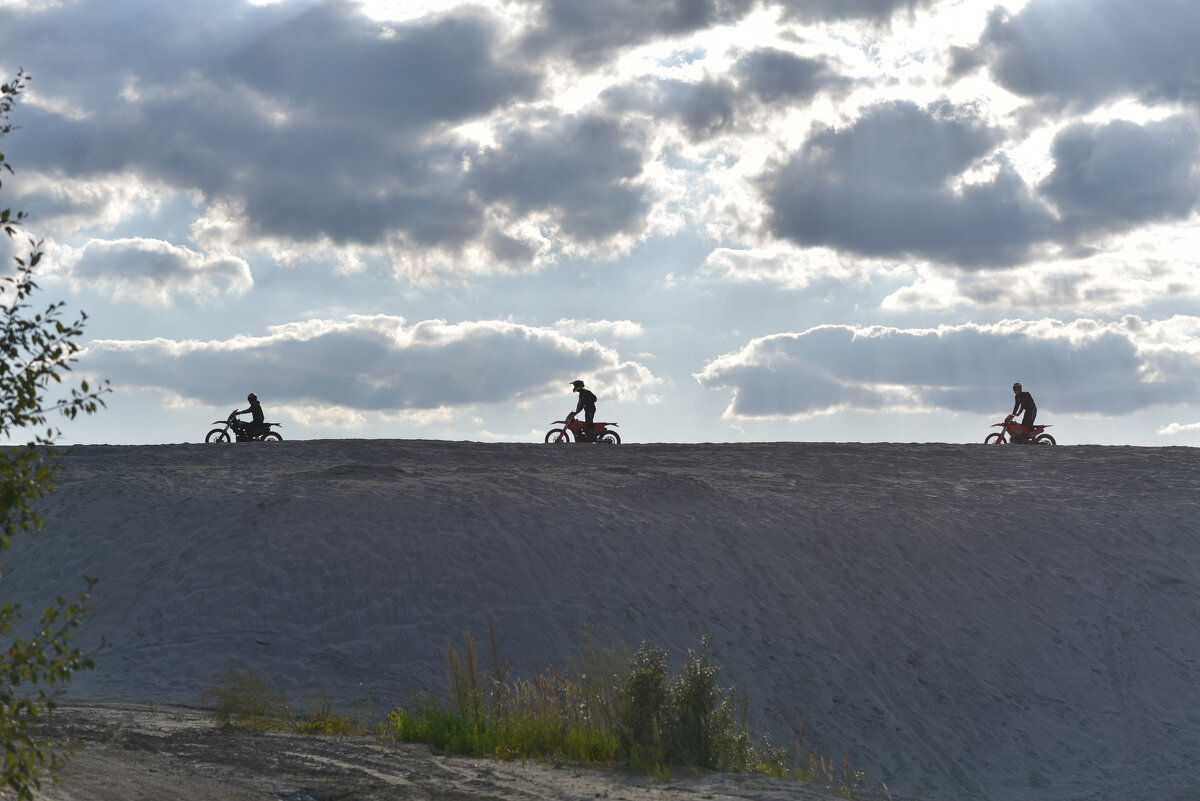 МОТОЦИКЛИСТЫ - ura Зелев