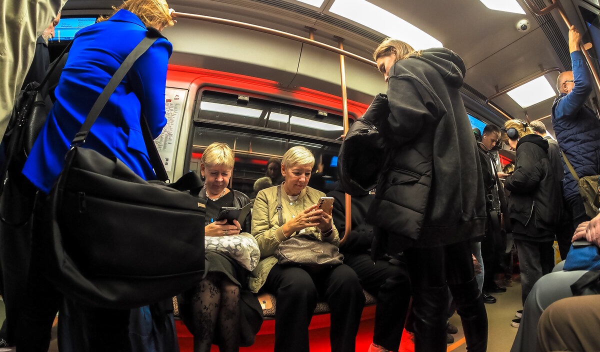 Метро - юрий поляков