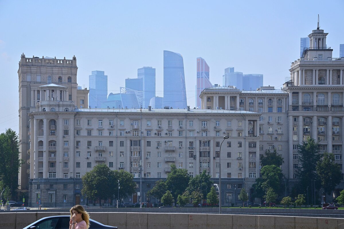 "А я иду, шагаю по Москве..." - Владимир Мигонькин