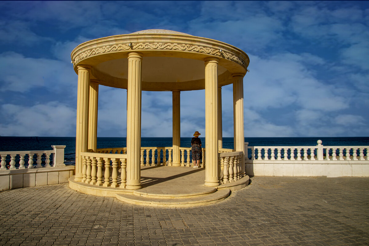 Беседка - Анатолий Чикчирный Беседка - Анатолий Чикчирный