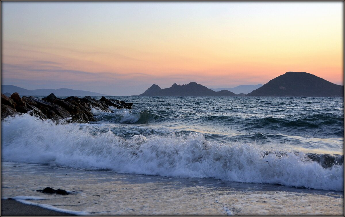 Вечер в Тургутрейсе (Турция) - Mike Collie Вечер в Тургутрейсе (Турция) - Mike Collie