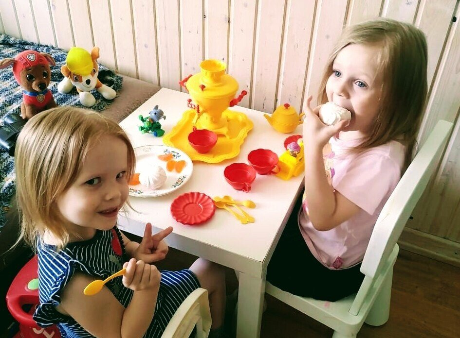 Чаепитие - Андрей Хлопонин