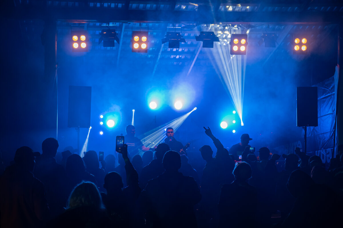 ****** - Вячеслав Овчинников