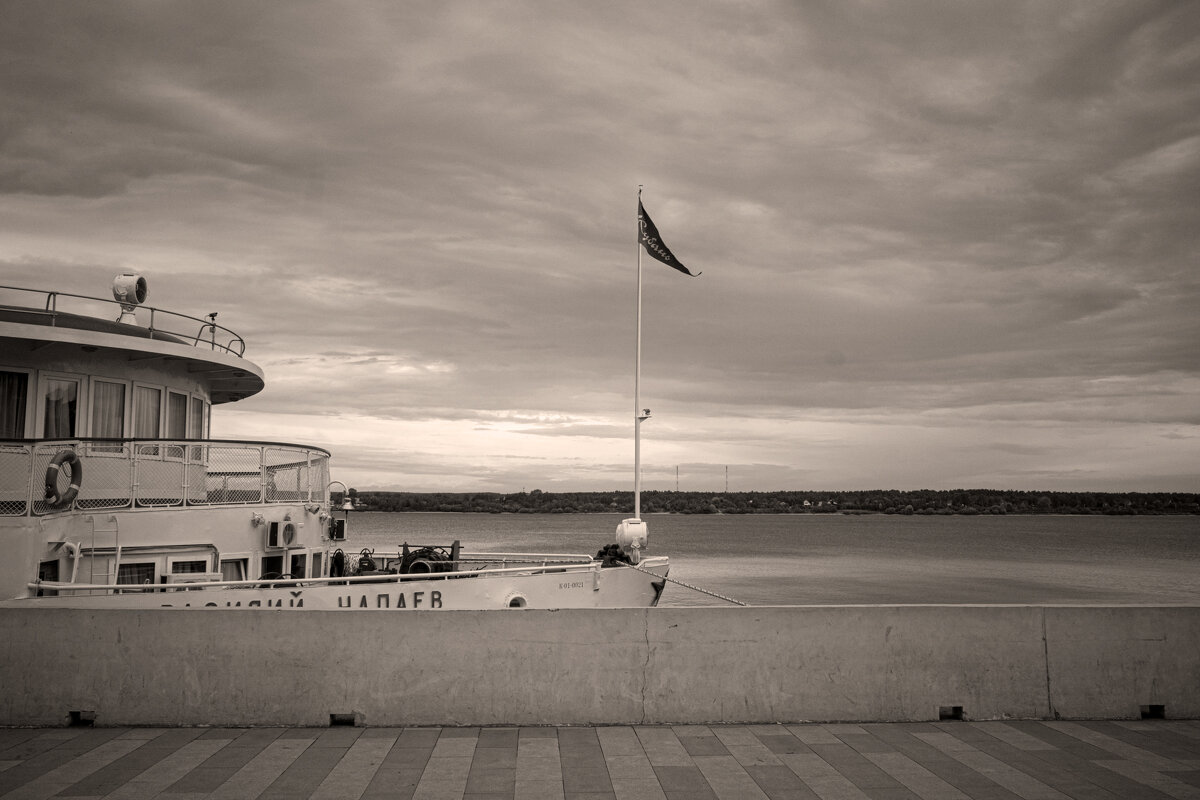 На причале - Наталья Сафронова