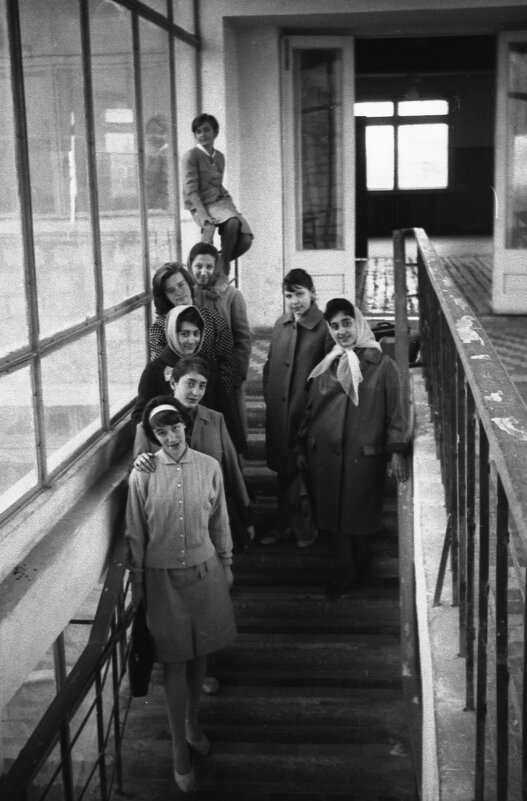 Школьные подруги. - Наталья Лунева Школьные подруги. - Наталья Лунева