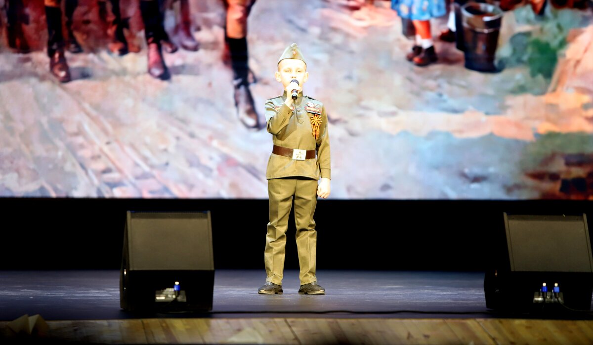 *** - Андрей Л. В.