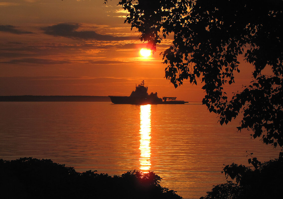 На закате - Александр Ильчевский 