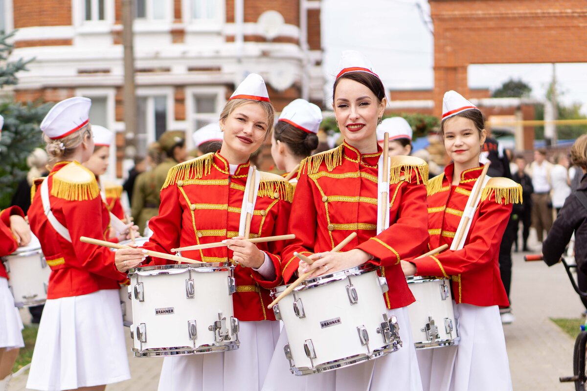 Мажоретки - Дмитрий Ряховский