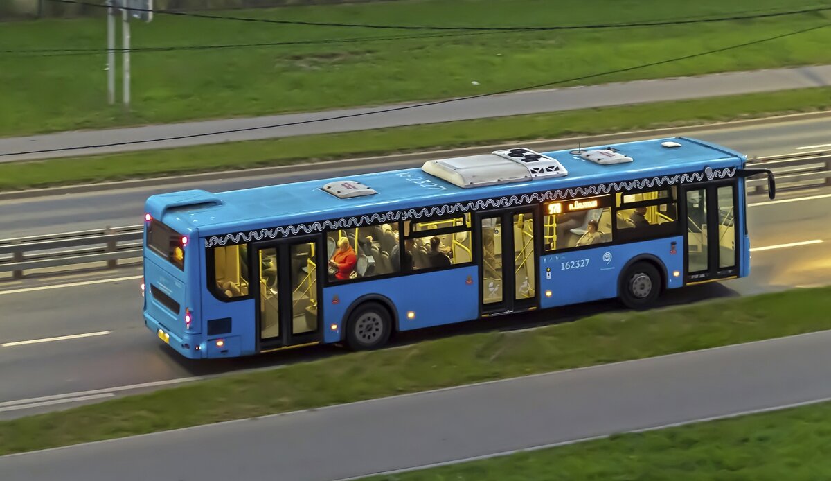 Утренний рейс - Валерий Иванович Утренний рейс - Валерий Иванович