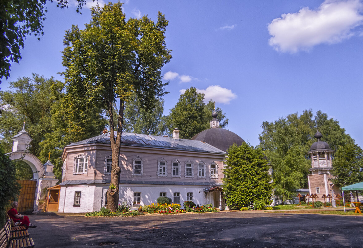 Церковь Петра и Павла в Махрищском монастыре - Сергей Цветков Церковь Петра и Павла в Махрищском монастыре - Сергей Цветков