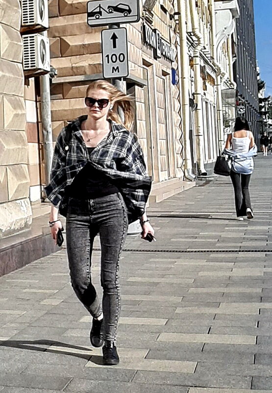 *** - Владимир Захаров