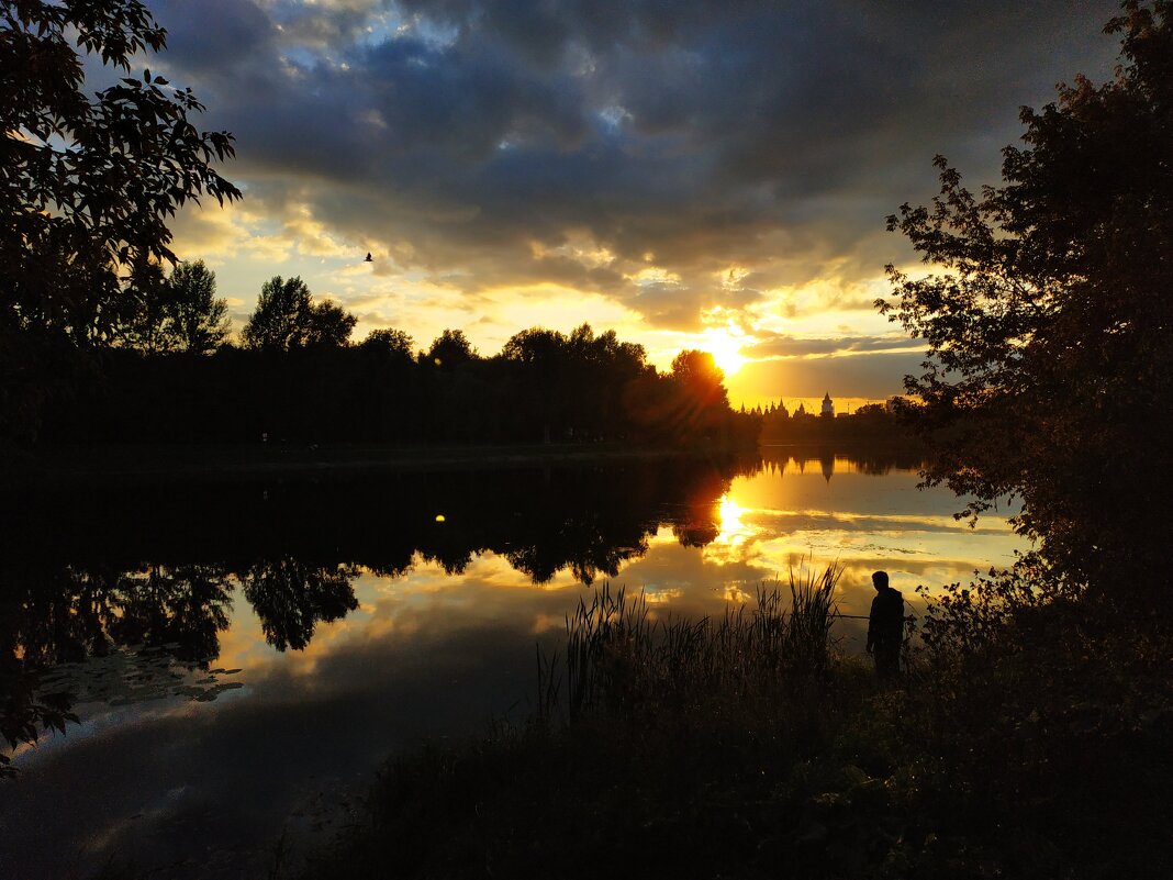 Московские (не Подмосковные) вечера :-) - Андрей Лукьянов
