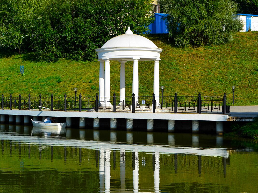 Чебоксары. Ротонда этно-парка "Амазония". - Пётр Чернега