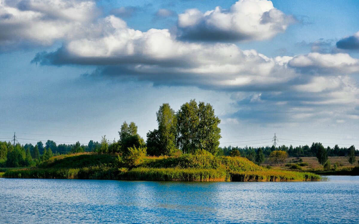 Осенний пейзаж с озером. - Милешкин Владимир Алексеевич 