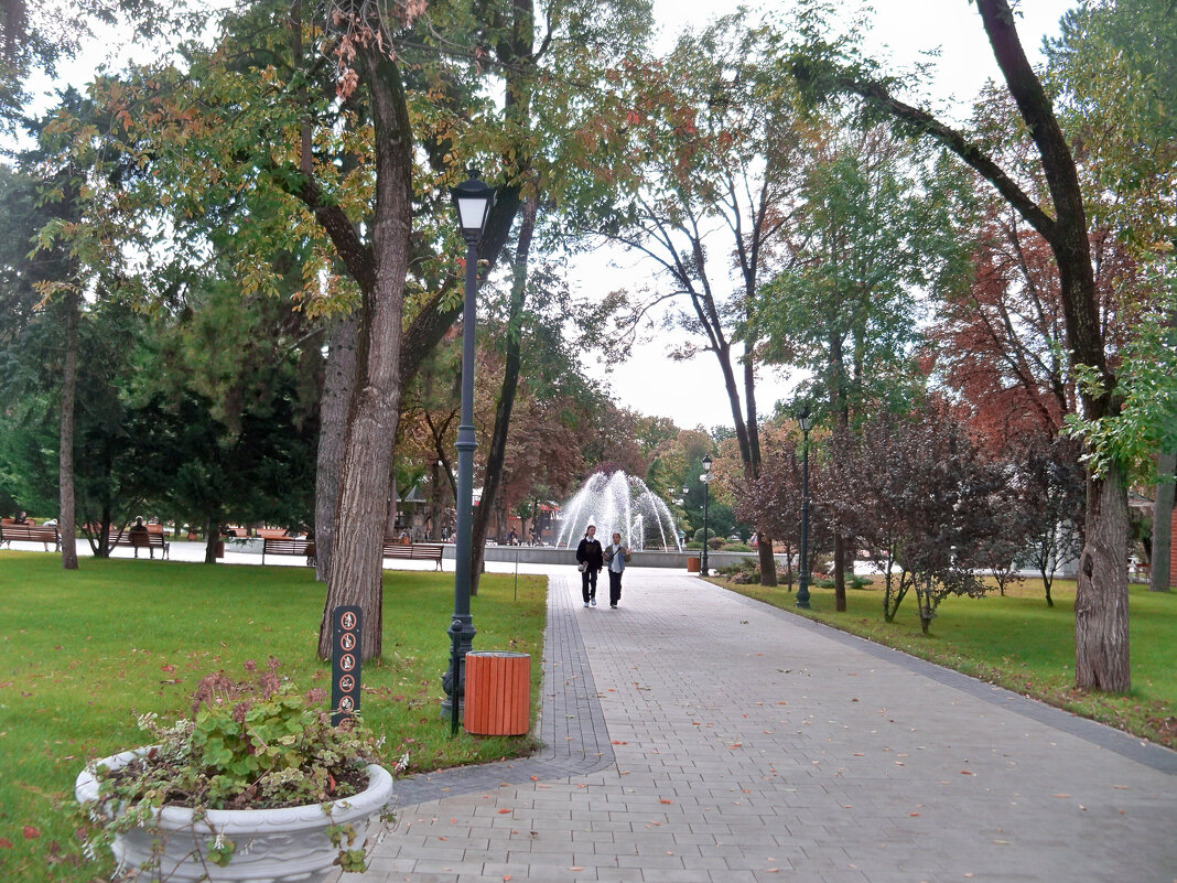 Осенний  парк  Тренёва - Валентин Семчишин