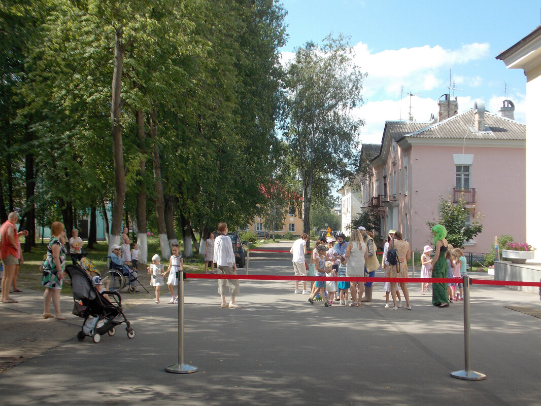 Праздник  в  теплый день - Фотогруппа Весна