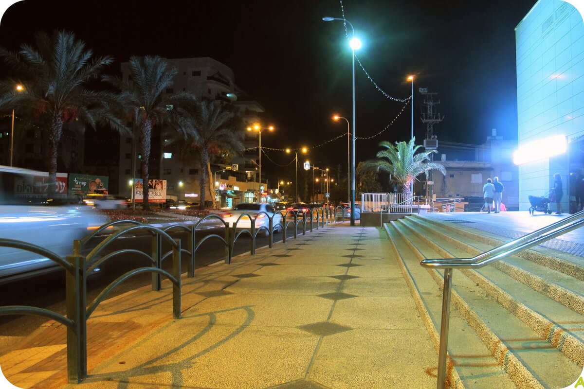 Вечером в Тель-Авиве - Аркадий Басович