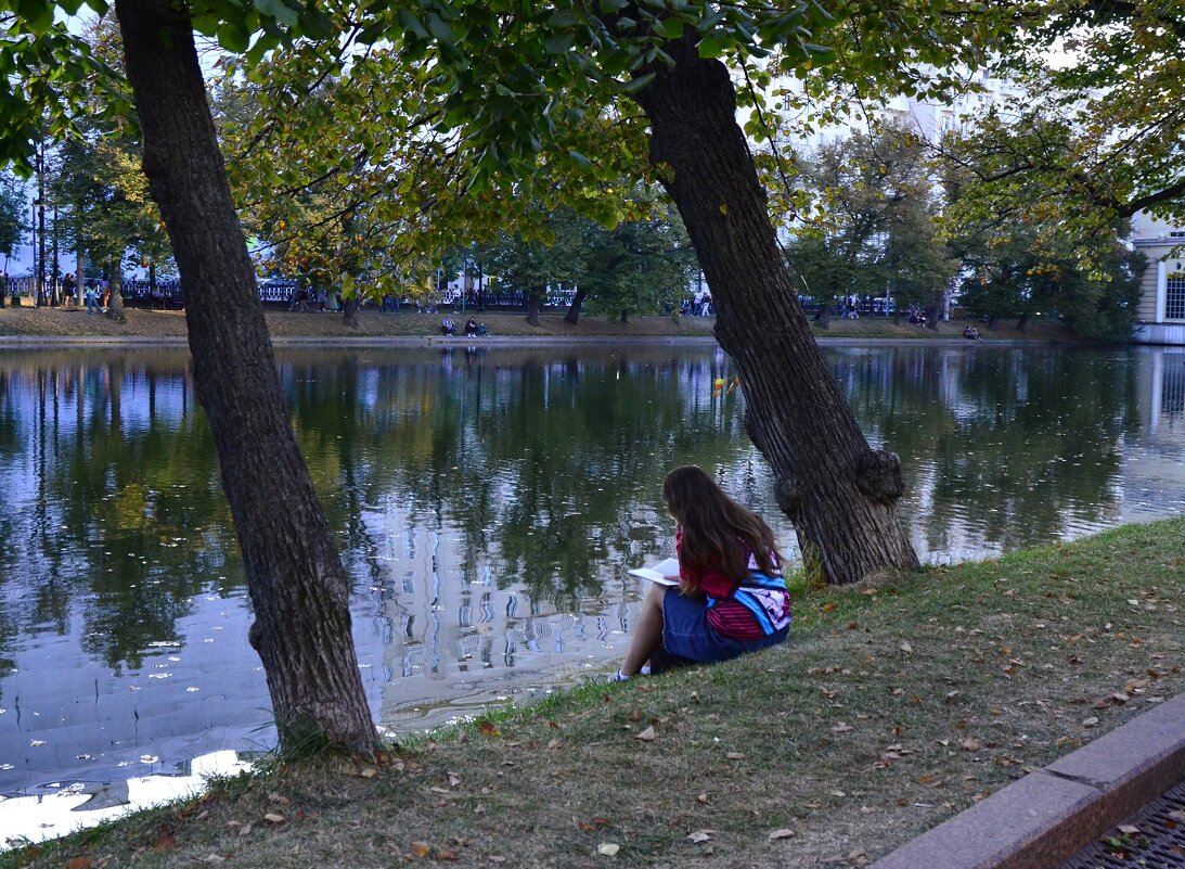 Читающая молодёжь. - Наталья Вязигина