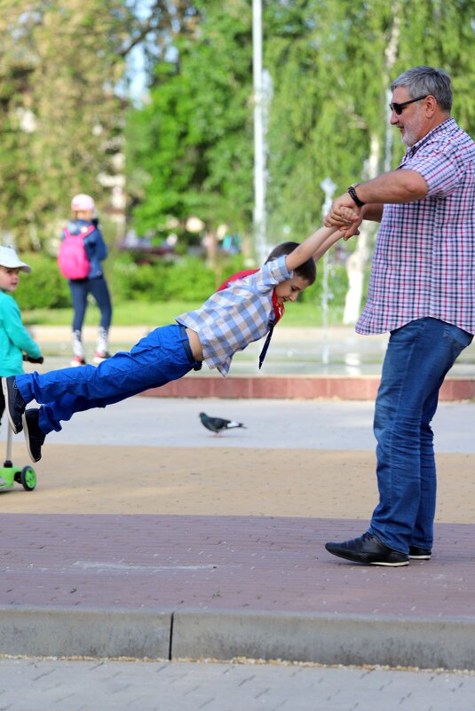 BV - Андрей Л. В.