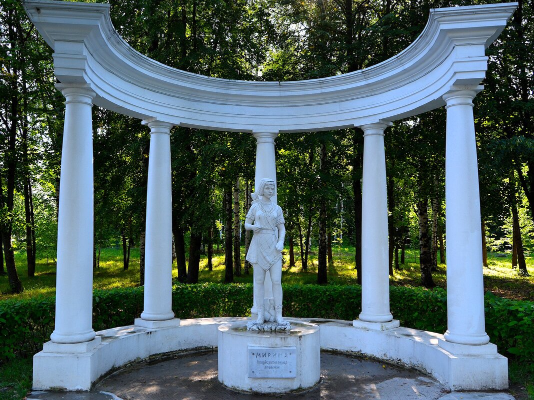 Чебоксары. Скульптура "Мирина". - Пётр Чернега Чебоксары. Скульптура "Мирина". - Пётр Чернега