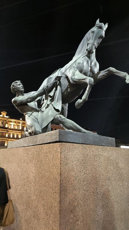 Кони Клодта. - Ольга 