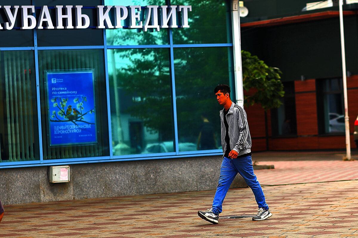 Кредит не нужен - Юрий Гайворонскiий