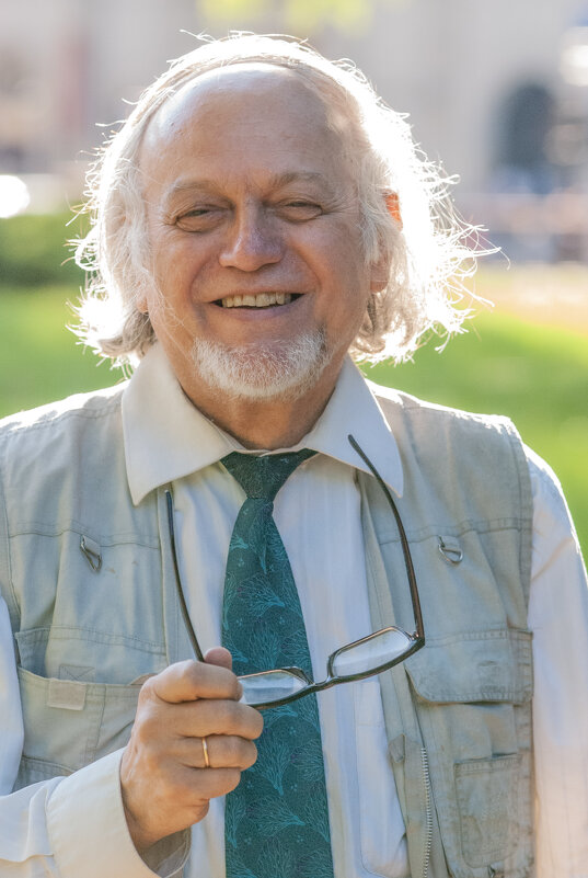 ВАДИМ САЛЕЕВ ПРОФЕССОР - Юрий Иванов