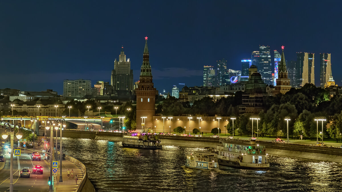 Кремлевская набережная - Сергей Шатохин 