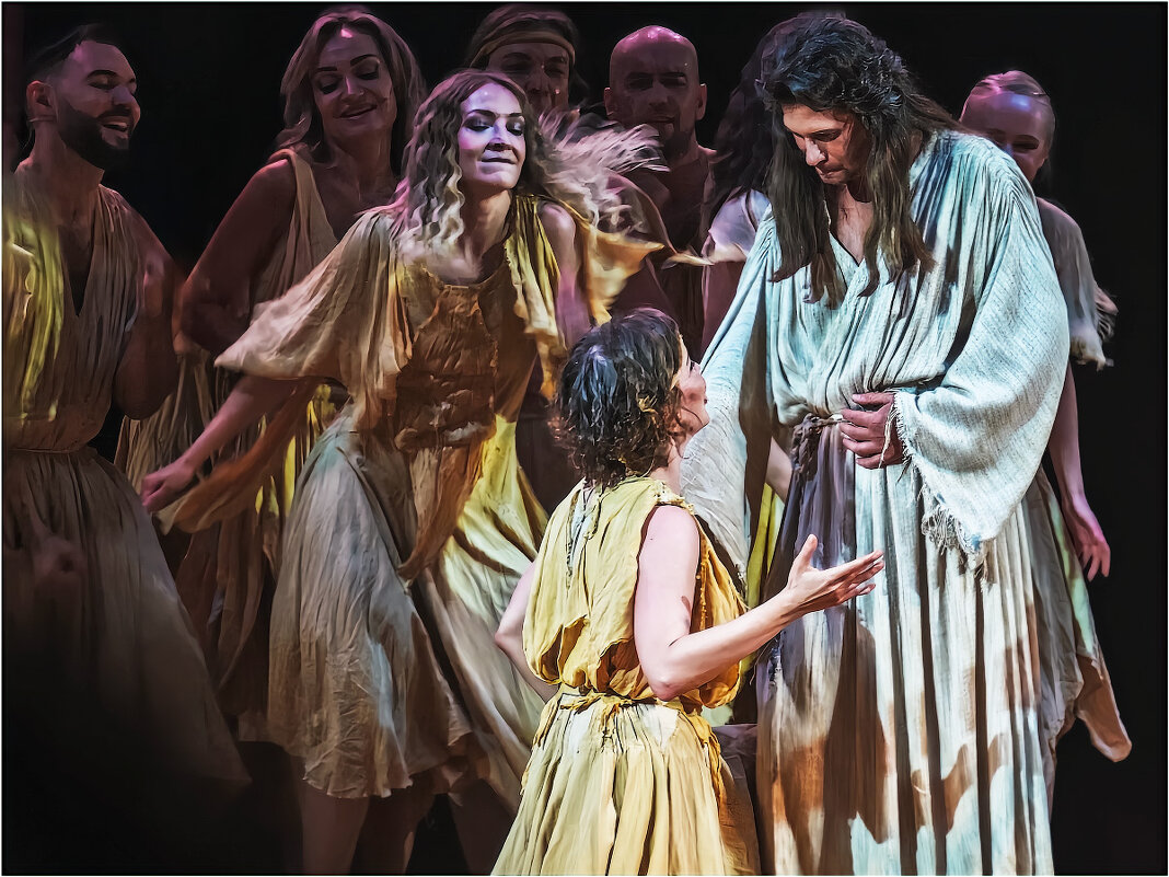 Сцена из спектакля - Анатолий ИМХО