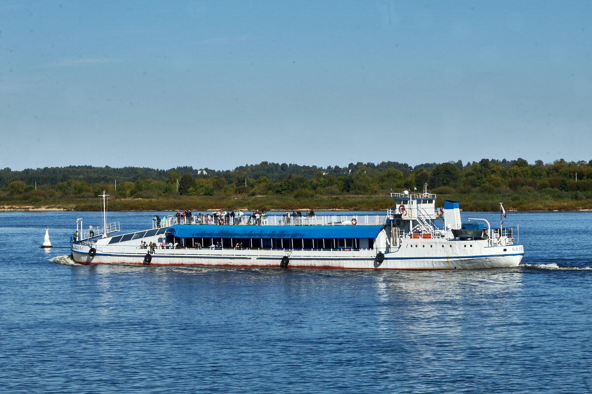Прогулочный теплоход на Волге - Алексей Р.