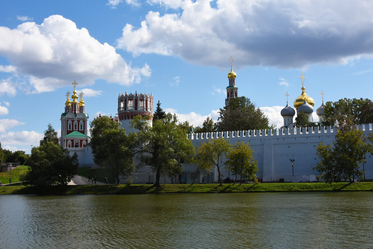 Москва. Новодевичий монастырь. - Наташа *****