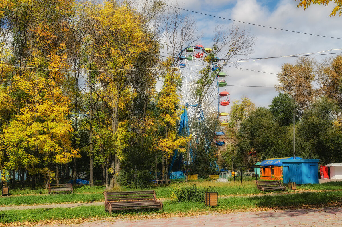 Золотая осень - Виктор Иванович Чернюк