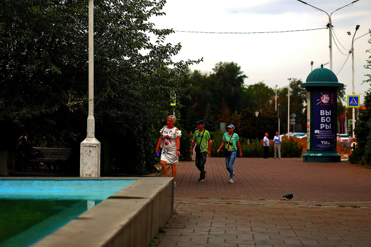 Гуляют - Юрий Гайворонскiий