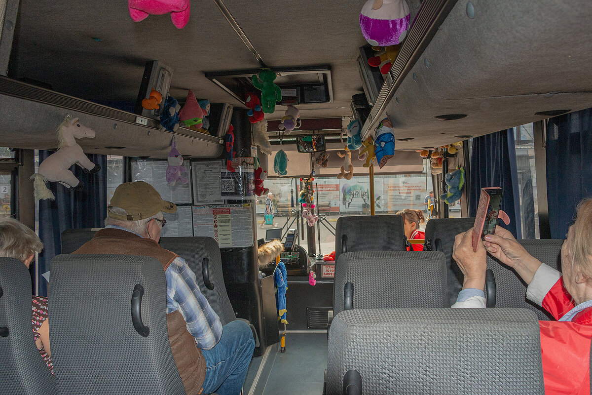 Куда это мы попали? - Юрий Яловенко Куда это мы попали? - Юрий Яловенко