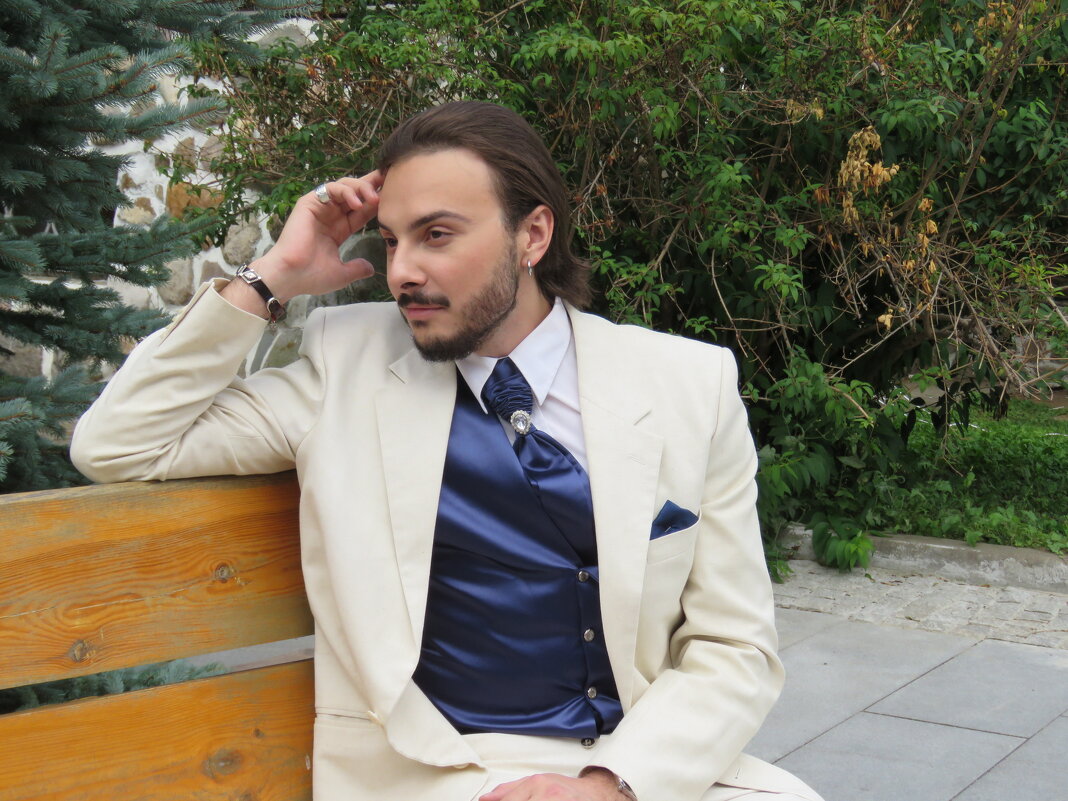 красуется - ИРЭН@ .