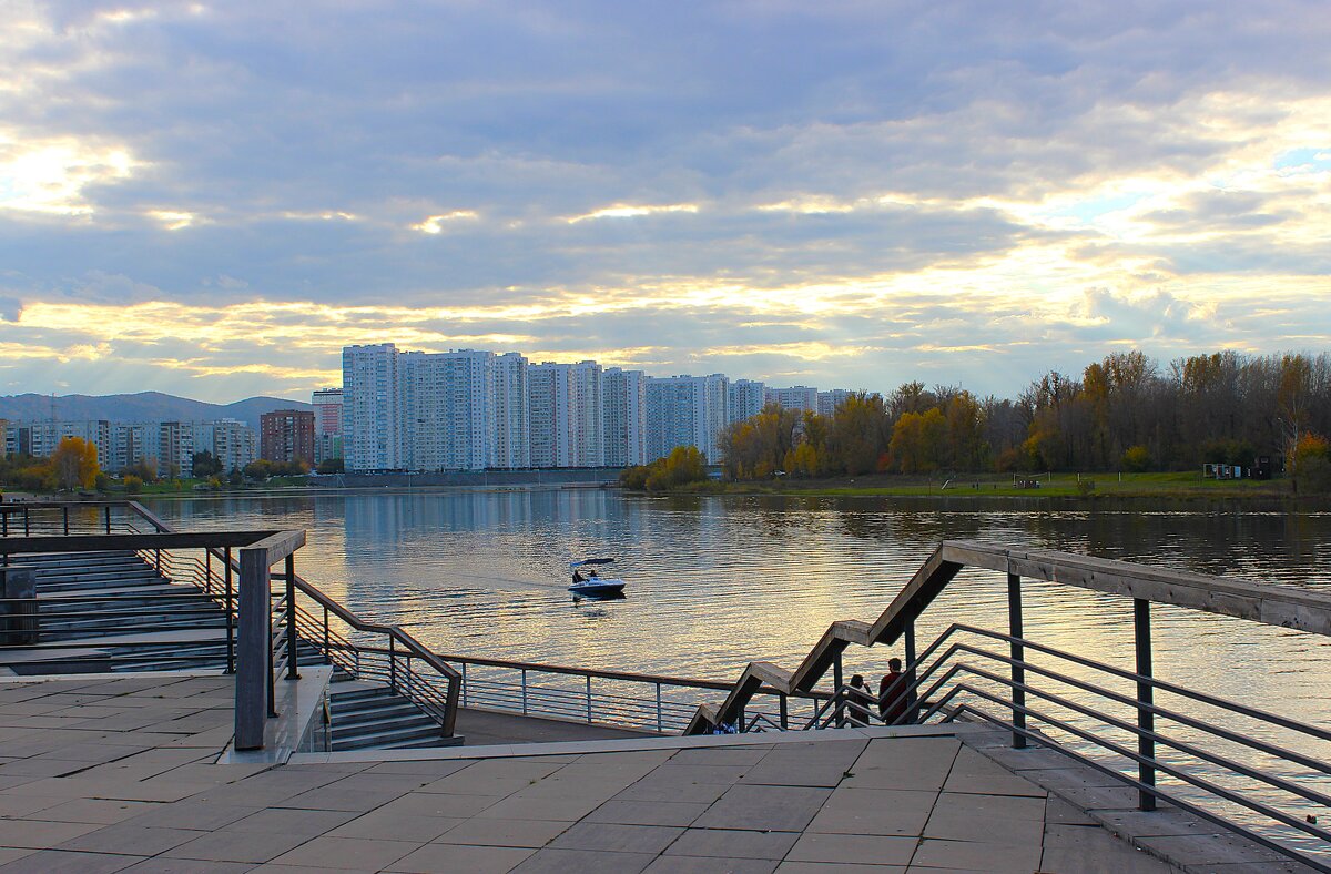 Вечерний город.. - Василий Вечерний город.. - Василий