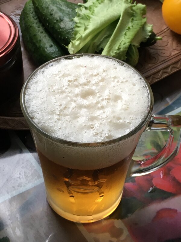 Ай да пиво, пиво-пиваси,// Только ноги уноси! - Владимир Павлов