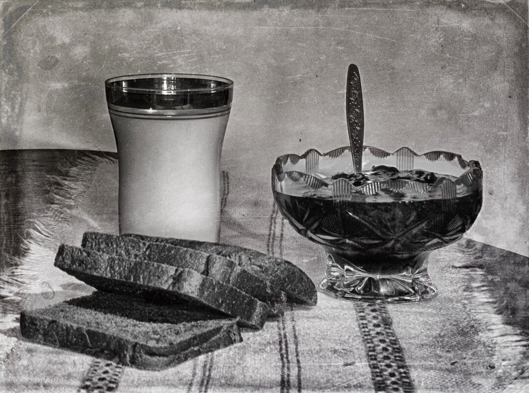 ЧБ натюрморт - Роман Савоцкий