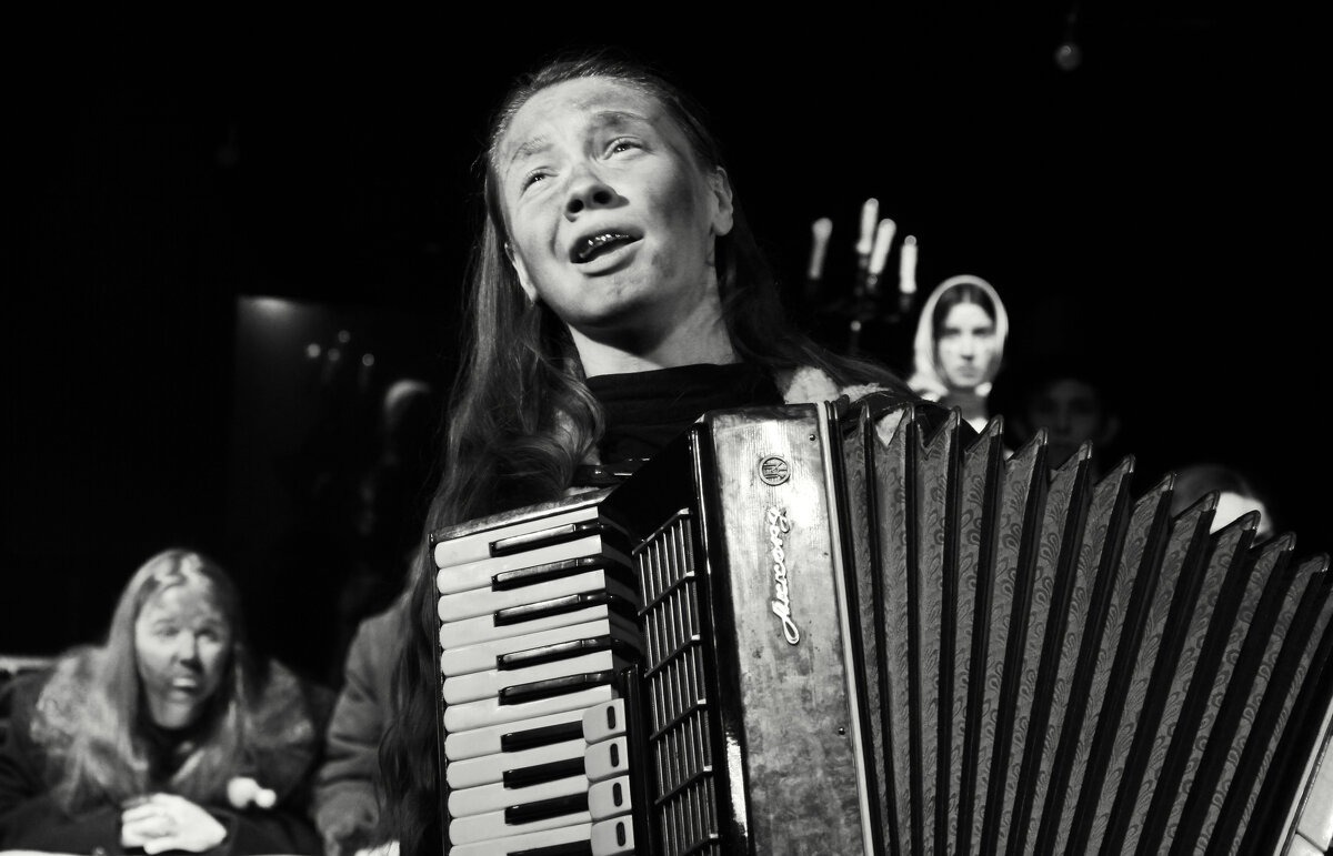 Народ гуляет - СЮ 