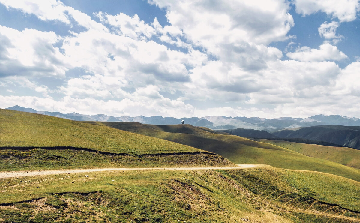 К обсерватории. Ассинское плато - LudMila К обсерватории. Ассинское плато - LudMila
