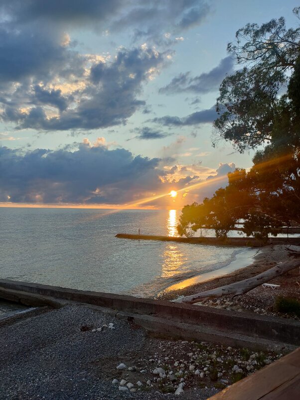 Вечер в Новом Афоне - Ирэн 