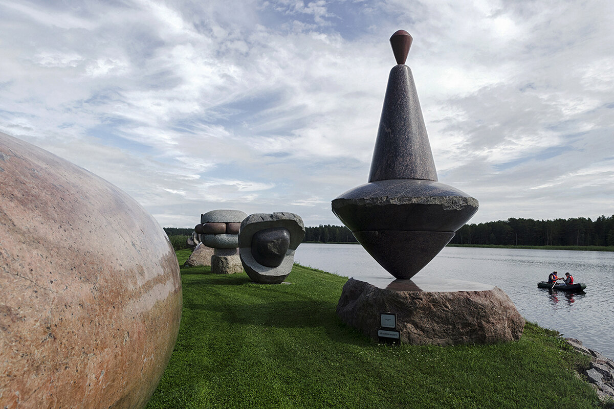 Каменные скульптуры - Регина 