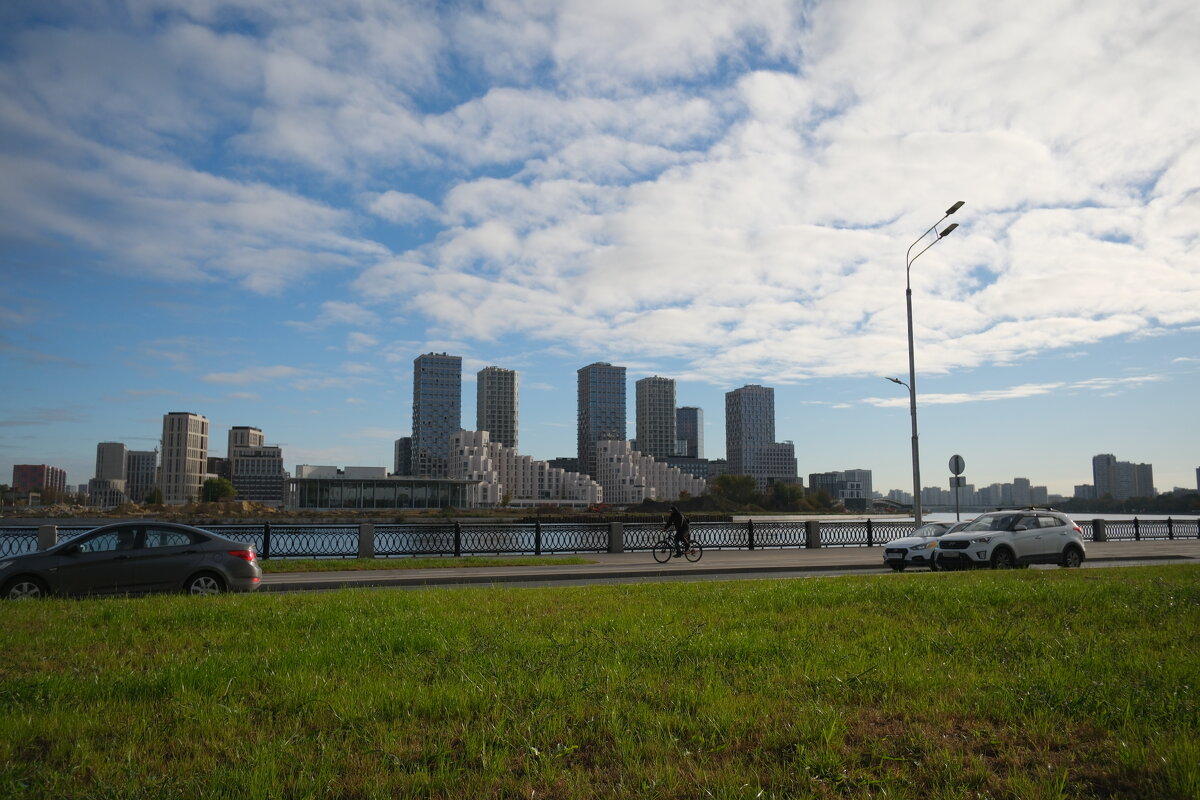 Раньше здесь был ЗиЛ. Теперь человейник. - Лютый Дровосек