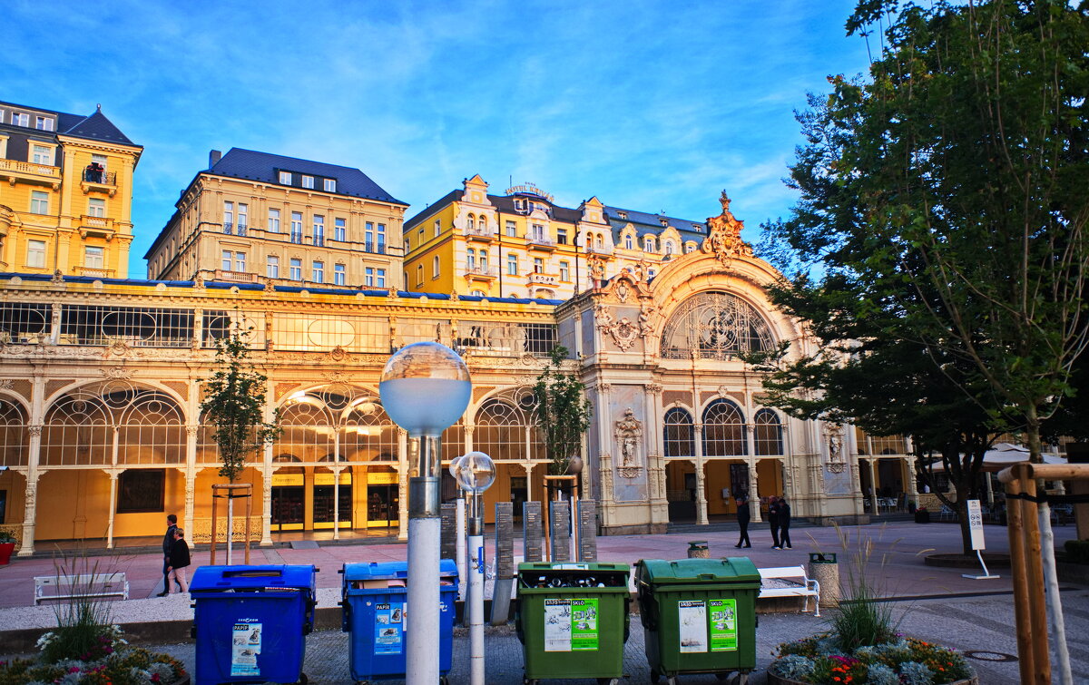 *** - Witalij Löwin